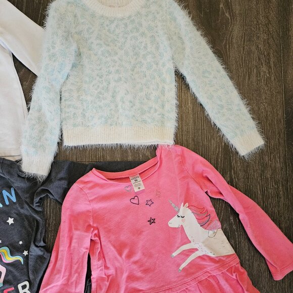 Girls Carters 5T Tops and Jeans - Picture 3 of 7